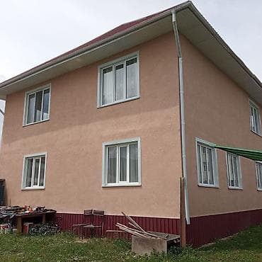 В ГОРОДЕ КАРАКОЛ Продаётся двухэтажный утепленный жилой дом! Рядом с