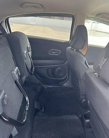 camry 7: Honda Vezel: 2018 г., 1.6 л, Вариатор, Бензин, Кроссовер — 8