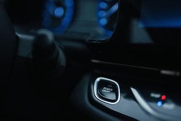 volkswagen passat3: Электромобиль GAC Aion S (белый седан) - Кузов: аэродинамичный — 8