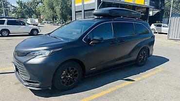 prius plus: Toyota Sienna: 2021 г., Гибрид, Минивэн — 2