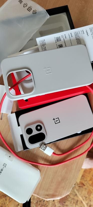 osmo 6: OnePlus 12, 256 ГБ, 2 SIM — 4