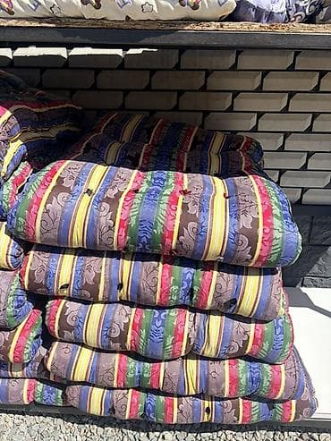 coffee table: Мягкие напольные матрасы/тахты с утяжками - Толстые, упругие — 1