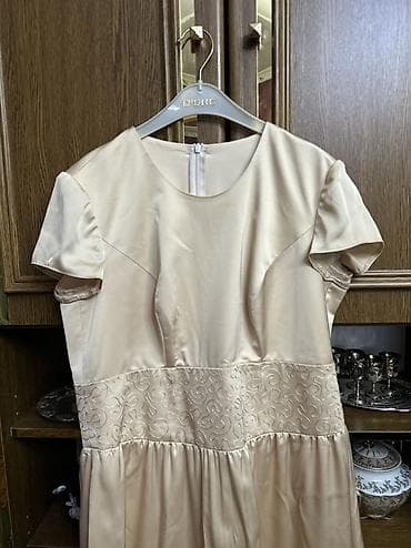 платье дордой: Продаю платья для дам на 46 размер цена 2000. Юбки по 1000 сом — 10