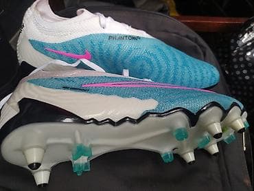 форма для фудбола: Футбольные бутсы Nike (профессиональные модели для игры на натуральном — 1