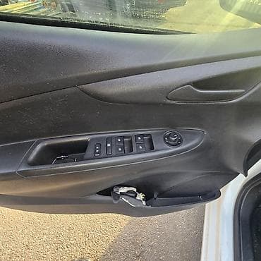 колонки ямаха: Chevrolet Spark: 2021 г., 1 л, Автомат, Бензин, Хэтчбэк — 7