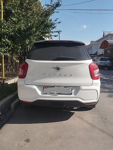 м5 cs: Ssangyong Tivoli: 2020 г., 1.5 л, Автомат, Бензин, Кроссовер — 4