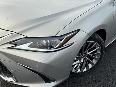 манипулятор цены: Lexus ES: 2018 г., 2.5 л, Вариатор, Гибрид, Седан — 4