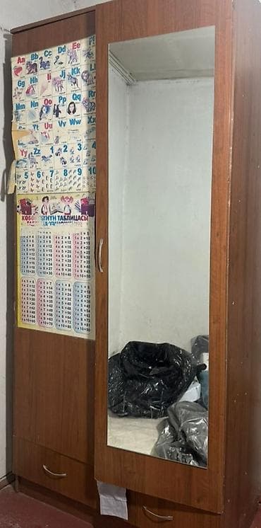 Офисная мебель: Шифоньер, шкаф для одежды, Б/у, Прямой, ЛДСП — 1