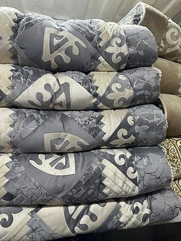 Керебеттин үстүнө жапкыч, Синтепон, Бардык мезгилдер, Фактуралык lalafo.kg да Керебеттин үстүнө жапкыч, Синтепон, Бардык мезгилдер, Фактуралык
