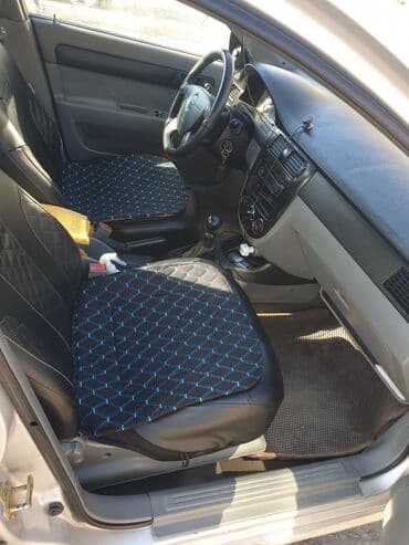 электромобили бишкеке: Chevrolet Lacetti: 2005 г., 1.6 л, Механика, Бензин, Седан — 7