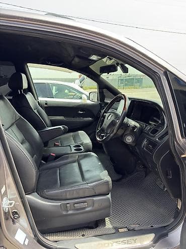 авто в аварийном состоянии: Honda Odyssey: 2000 г., 2.3 л, Автомат, Бензин, Минивэн — 10