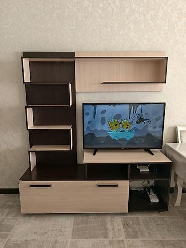 table study: Современная гостиная стенка/ТВ-зона из ЛДСП в двухцветном исполнении — 1