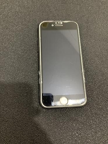 IPhone 7, Б/у, 256 ГБ, Черный, Защитное стекло, Чехол, 80 % — 3
