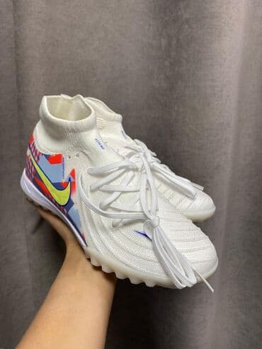 футбольные мячи купить в бишкеке: Сорокножки -Футбольная форма -Футбольные мячи для большого зала — 1