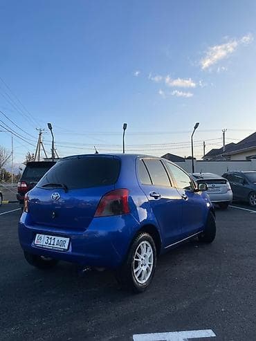 Транспорт: Toyota Yaris: 2007 г., 1.3 л, Робот, Бензин, Хэтчбэк — 5