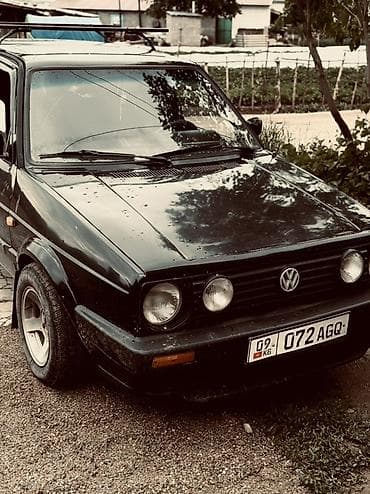 Продажа авто: Volkswagen Golf: 1989 г., 1.6 л, Механика, Бензин, Хэтчбэк — 2
