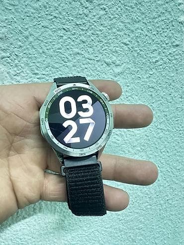 Смарт-часы HUAWEI (серия Watch) с круглым сенсорным дисплеем