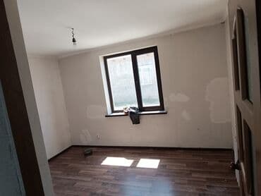 срочно продаётся дом в жил массиве калыс ордо: Времянка, 50 м², 2 комнаты — 3