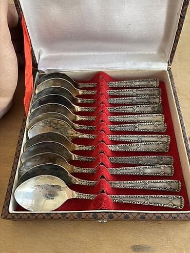 фляги алюминиевые: Набор чайных ложек в фирменном футляре - Количество: 12 штук - — 3