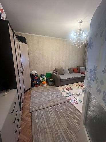 Недвижимость: 1 комната, 35 м², 105 серия, 5 мкр 105 серия, 1 этаж, Старый ремонт — 1