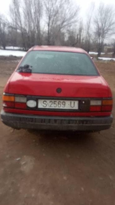 Унаа сатуу: Volkswagen Passat: 1989 г., Седан — 1