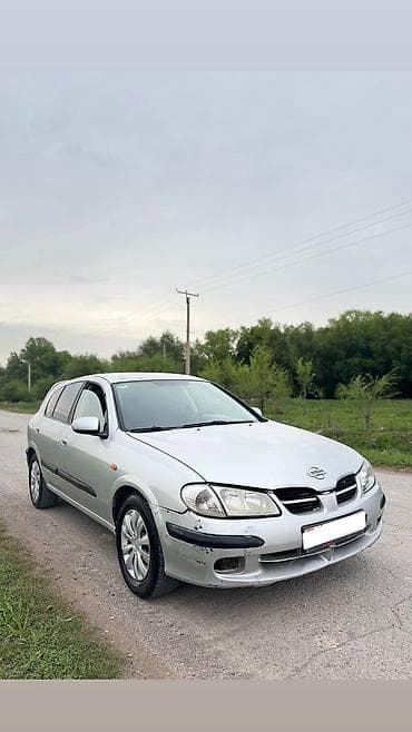Nissan Almera: 2002 г., 1.5 л, Механика, Бензин, Хэтчбэк