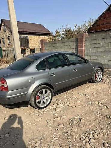 Volkswagen: Volkswagen Passat: 2003 г., 2 л, Механика, Бензин, Седан — 3
