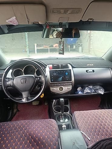 Honda Jazz: 2006 г., 1.5 л, Вариатор, Бензин, Хэтчбэк — 7