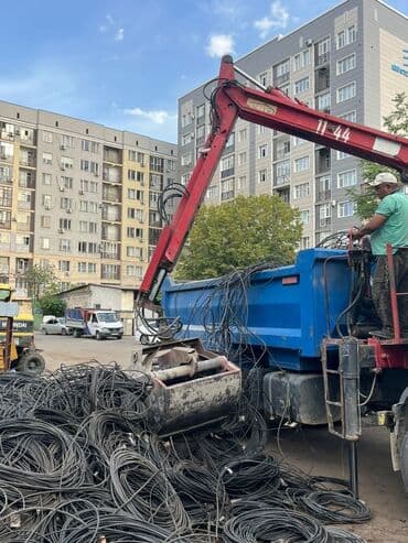 машина для переезда бишкек: Самосвал, Вывоз строй мусора, По городу, с грузчиком — 3