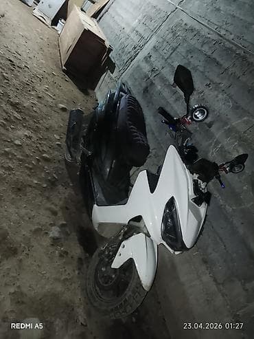 Скутер/мопед DONGFANG (бензиновый) - Кузов: городской максискутер