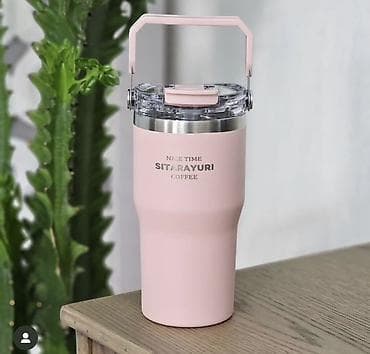 Термокружка розового цвета, предназначенная для напитков. Изделие — 3