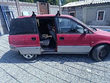 k 8: Mitsubishi Space Runner: 1991 г., 1.8 л, Механика, Бензин, Минивэн — 5