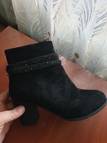 Мокасины и лоферы: Девченки Распродажа вместо 1700 теперь 1000 Классные замшевые — 1