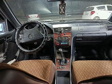 235 65: Mercedes-Benz C-Class: 2000 г., Механика, Бензин, Седан — 5