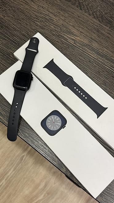 Смарт-часы в стиле Apple Watch с черным спортивным ремешком