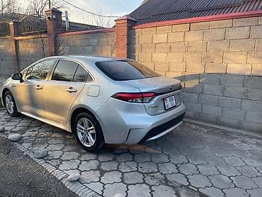 lexus e350: Toyota Corolla: 2020 г., 1.8 л, Вариатор, Гибрид, Седан — 4
