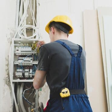 цены на электромонтажные работы в бишкеке: Электрик | Установка счетчиков, Монтаж выключателей, Монтаж проводки Больше 6 лет опыта — 1