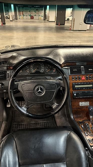 220 mers: Mercedes-Benz E-Class: 1999 г., 4.3 л, Автомат, Бензин, Седан — 6