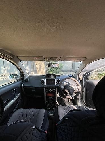 Продажа авто: Toyota Ist: 2002 г., Автомат, Хэтчбэк — 8