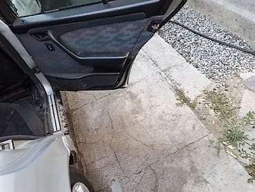 зеркалр: Mercedes-Benz C-Class: 1994 г., 2 л, Автомат, Бензин, Седан — 6