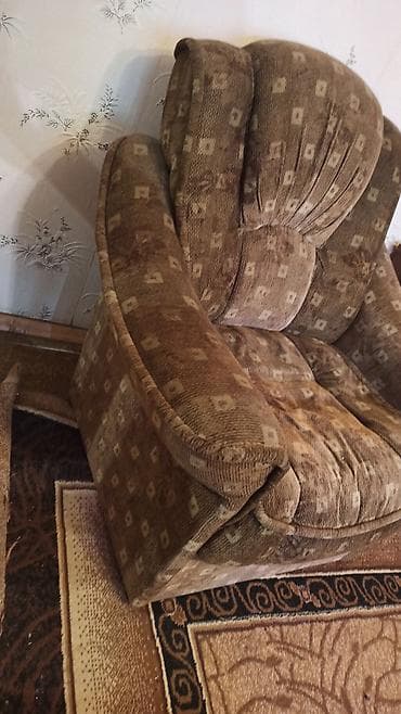 Вешалки: Продам 1-2 кресло, состояние хорошее — 1