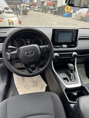 Продажа авто: Toyota RAV4: 2019 г., Автомат, Бензин, Кроссовер — 8