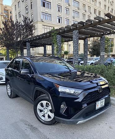Toyota RAV4: 2020 г., 2.5 л, Автомат, Бензин, Кроссовер