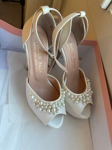 Свадебные босоножки ортопедические,кожа. Размер подойдет на 35р и 36р