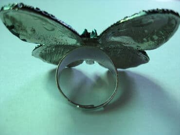 свадебное платье трансформер 2 в 1: Великолепная бабочка кольцо
Стразы
Размер - 4.5*3.8 см
Безразмерное — 4