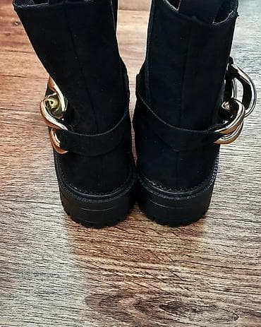 ecco 42: Для любителей замши Демисезонные ботинки на осень -весну Размер — 4