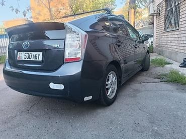 prius v: Toyota Prius: 2011 г., 1.8 л, Автомат, Гибрид, Хэтчбэк — 4