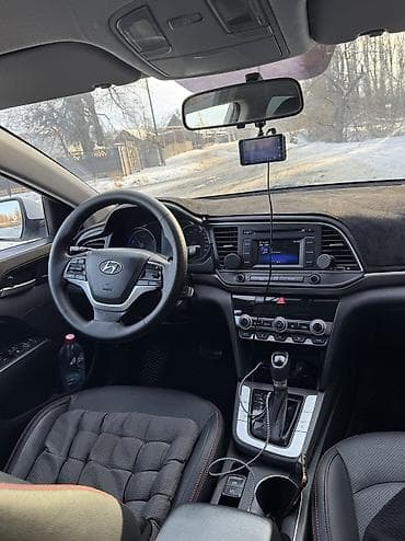 Продажа авто: Hyundai Elantra: 2019 г., 1.6 л, Автомат, Электромобиль, Седан — 6