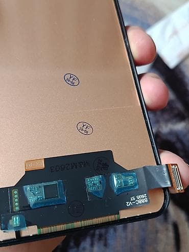 Мобильные телефоны и аксессуары: One plus 9 pro дисплей заказал с китая случайно заказал 2 один продаю — 1