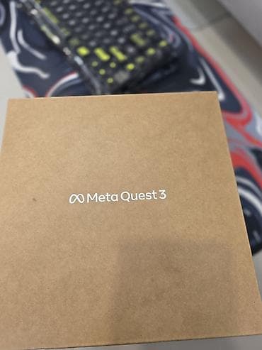 Техника и электроника: Meta Quest 3 — автономная гарнитура виртуальной и смешанной — 3